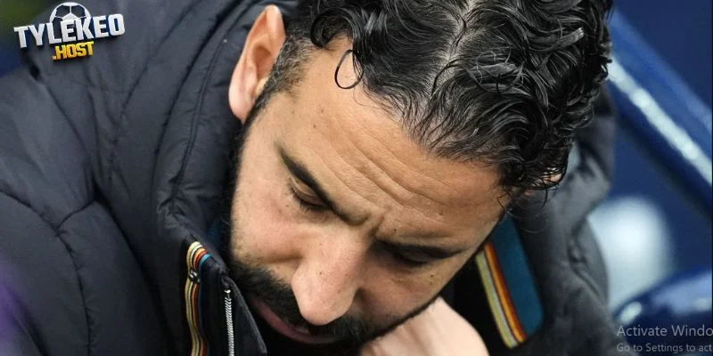 Amorim để lại hậu quả cho MU, Salah bắt đầu nóng máy